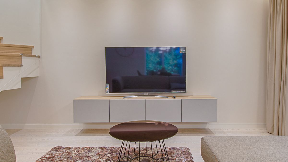 Global TV Market Stalls in Q2, But OLED TV Shipments Grow 20%