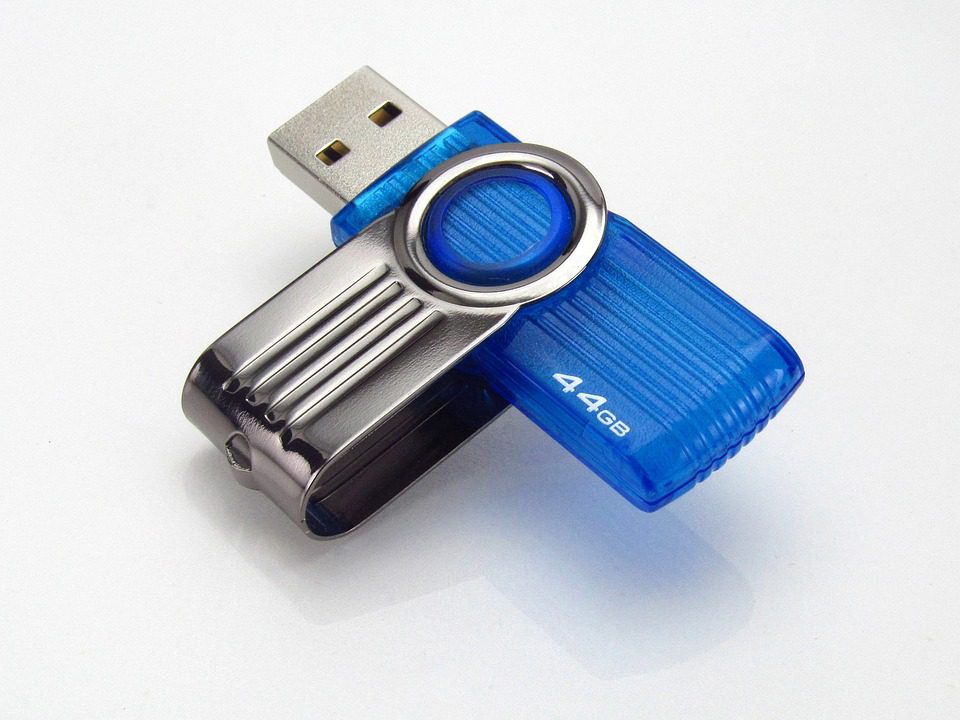 Windows 10 Doesn't Require You to Safely Remove a Flashdisk Anymore