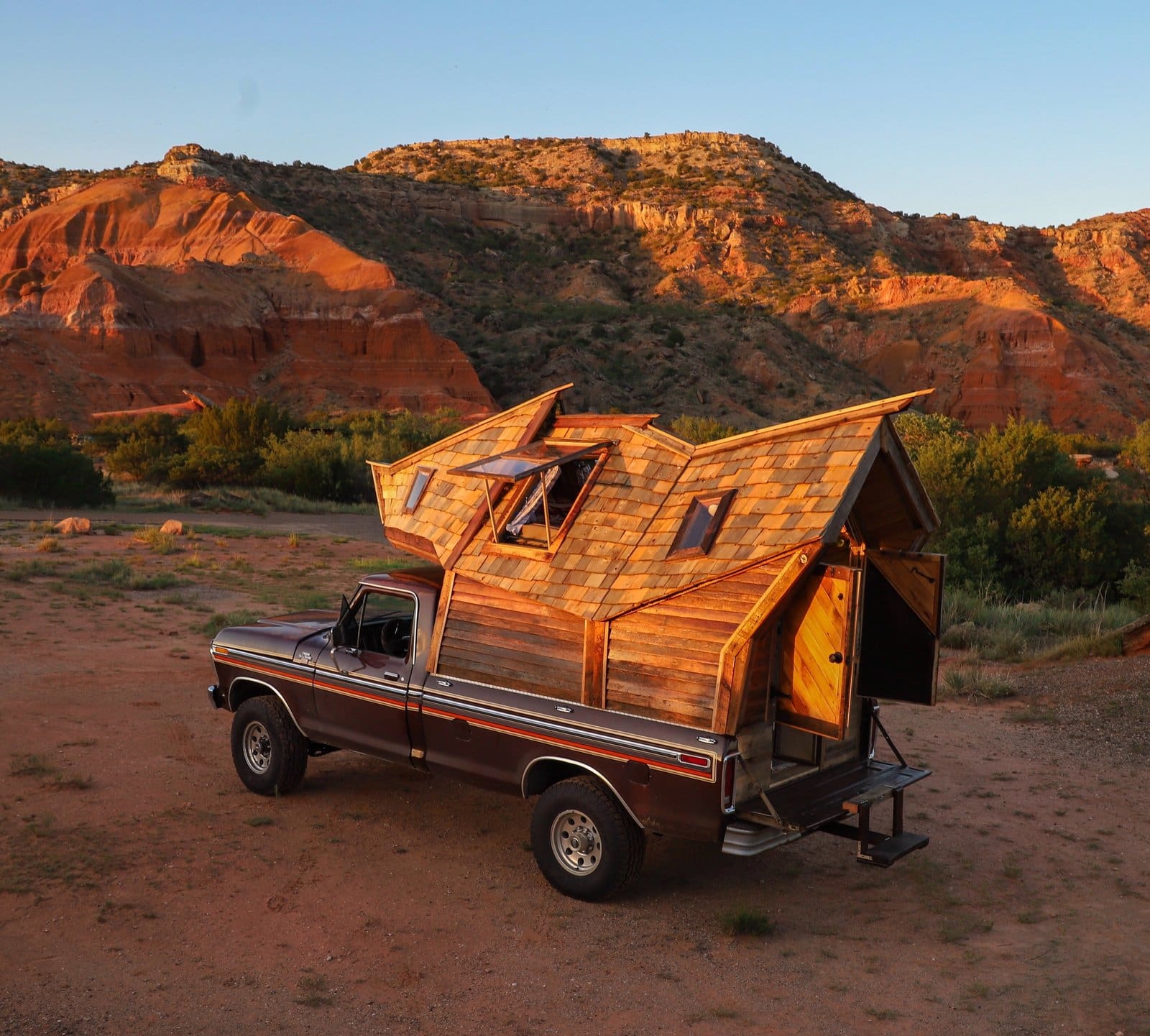 Jacob Witzling’s Off-Grid Cabins Are Straight Out of a Fairy Tale 30 cabin6