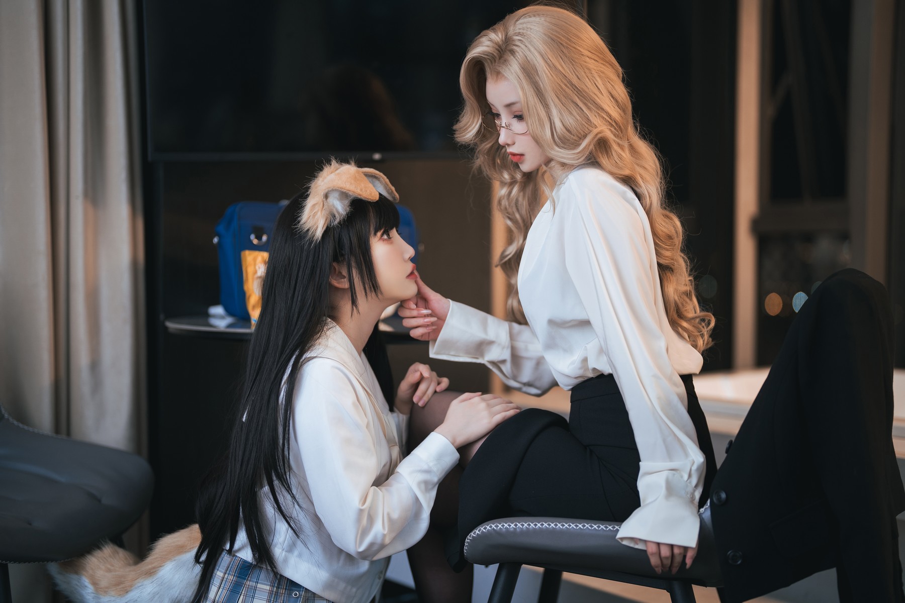 Cosplay 面饼仙儿 & rioko凉凉子 女上司-双人版(7)