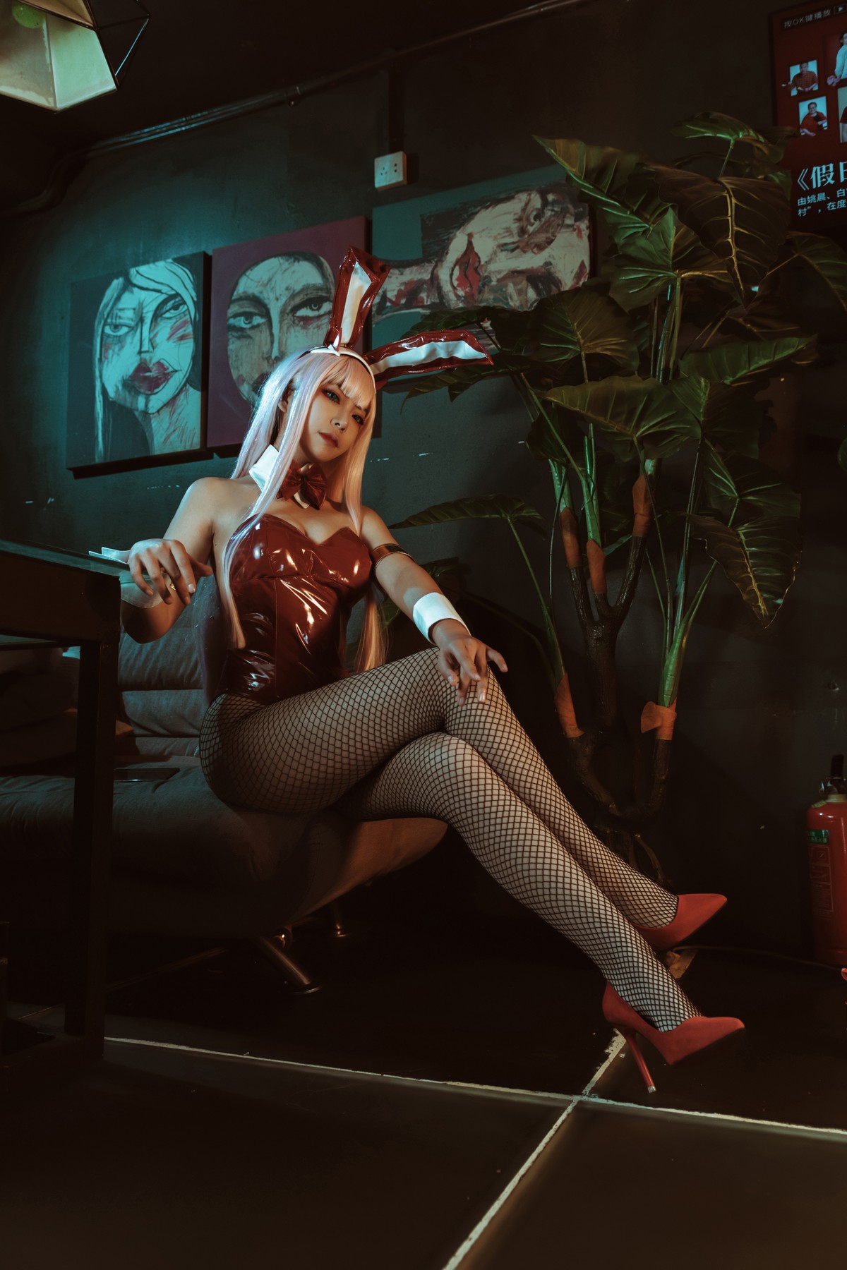 机智的哔啵 Cosplay Zero Two Bunnygirl(16)