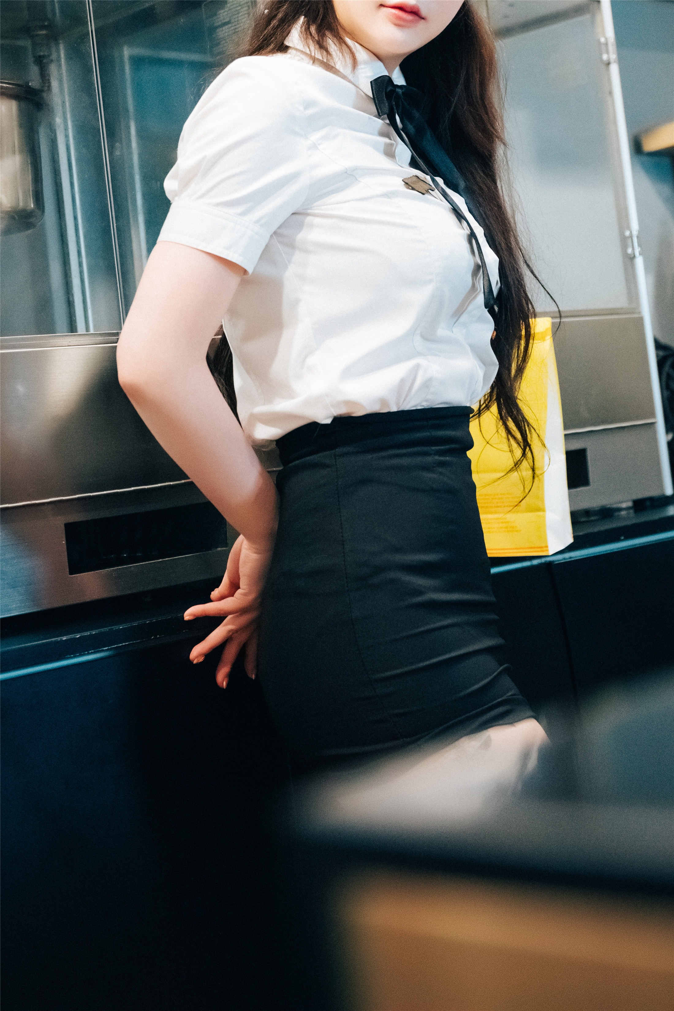 [Loozy] Son Ye-Eun (손예은) - Ticket Girl 120P(7)