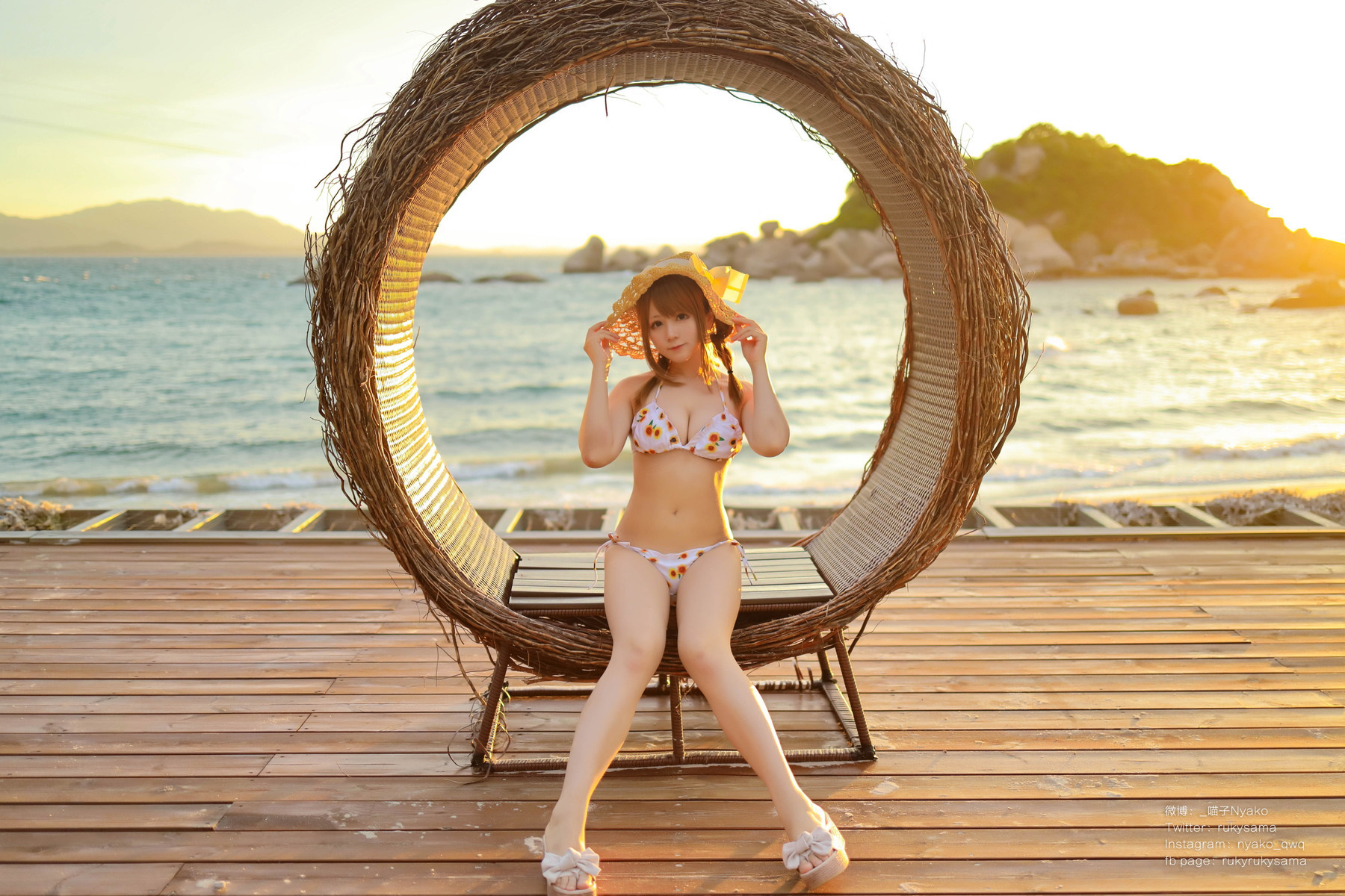 Cosplay Nyako喵子 向日葵比基尼(10)