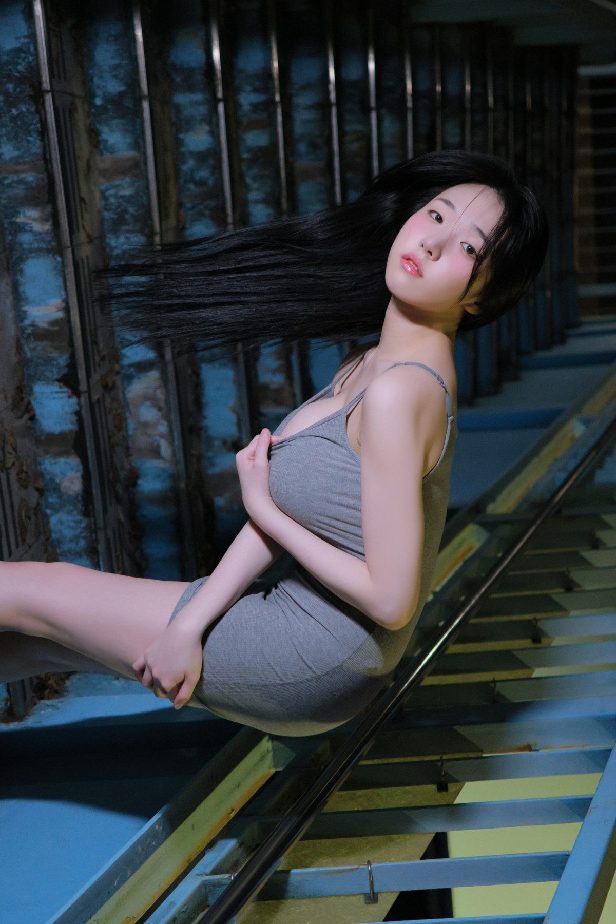 Yeon Woo 연우, Mini Photobook “Vacation”(36)