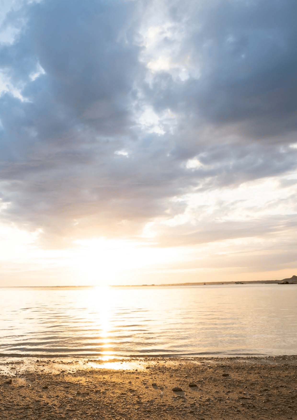 山手梨愛 1st写真集⎾Ria⏌112P(65)