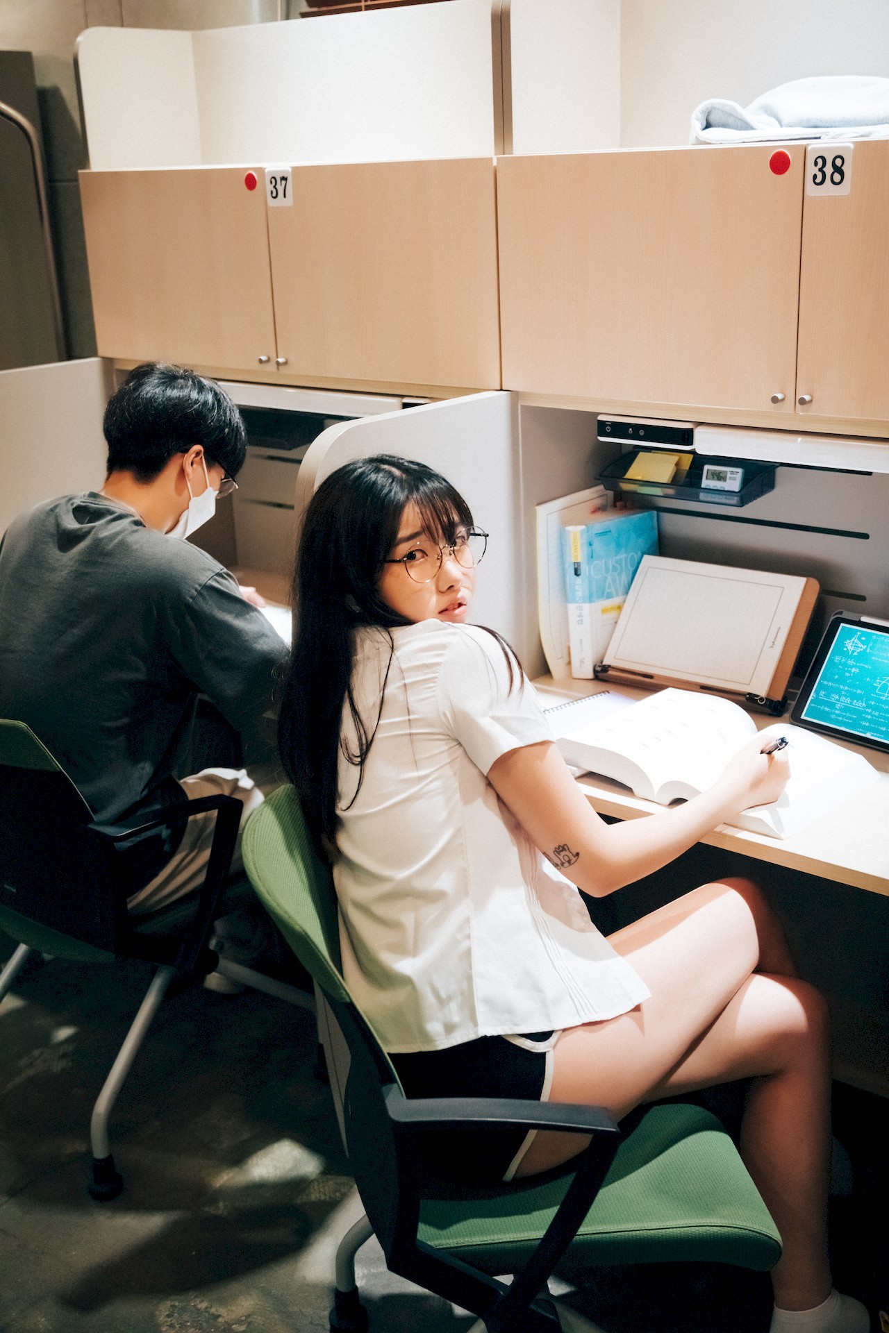 Sonson 손손, [Loozy] Reading Room Set.01(26)