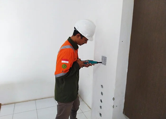 Audit struktur bangunan adalah proses evaluasi kekuatan struktur secara menyeluruh pada struktur eksisting dan biasanya diperlukan pada gedung sbb: Jasa Audit Struktur Bangunan Testingindonesia Co Id