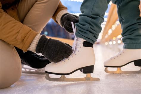 Types of Ice Skates: Which One is Right for Beginners?
