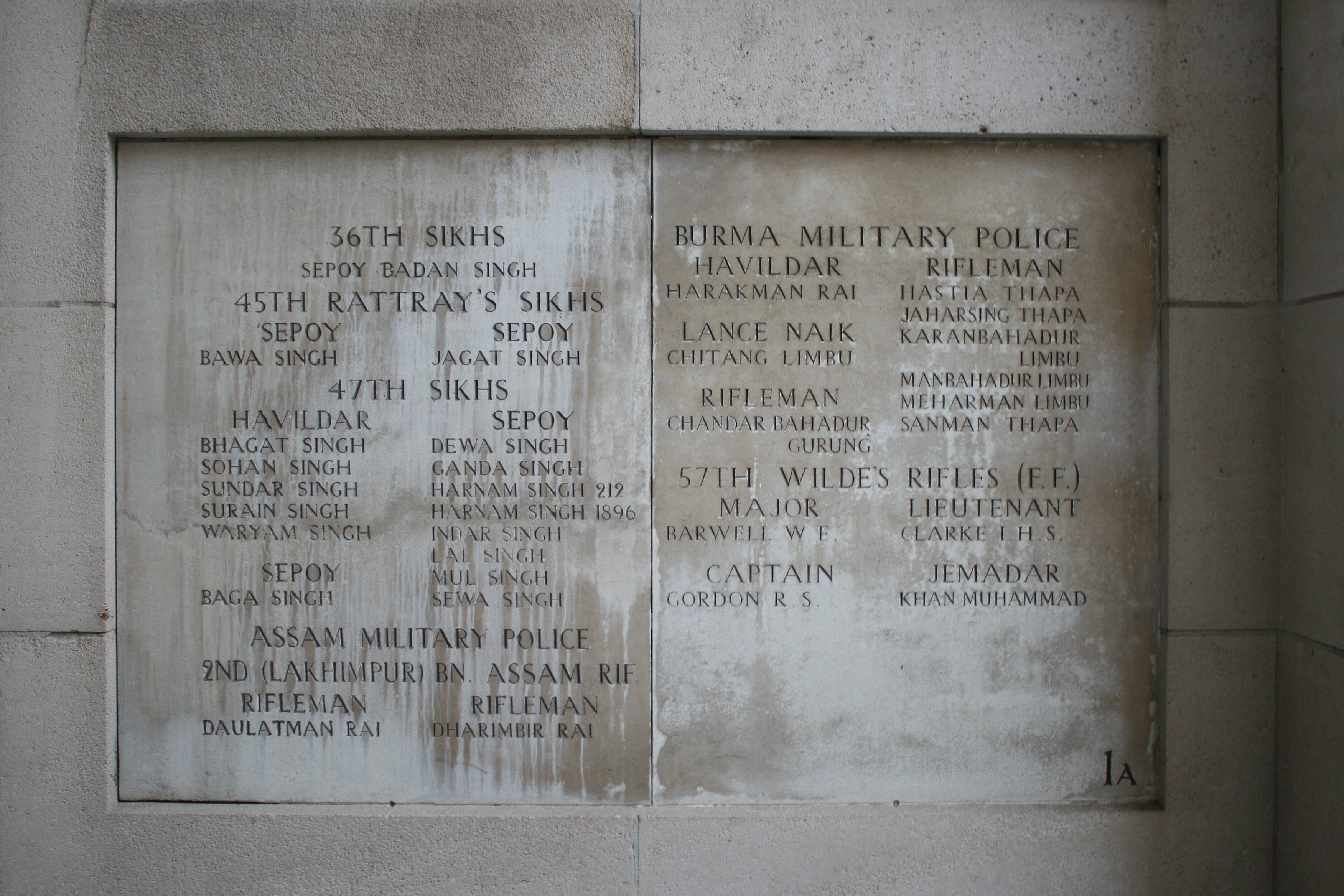 the-menin-gate-memorial-to-the-missing-with-the-british-army-in