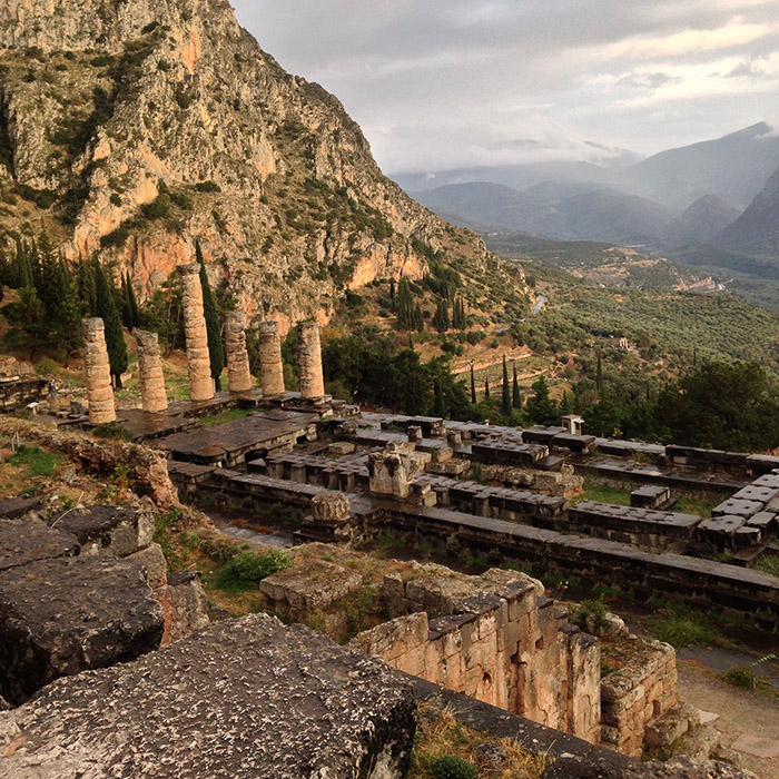 Here’s why the caribbean island makes the perfect winter getaway. Meteora Vs Delphi Greece Which To Choose In A Time Crunch