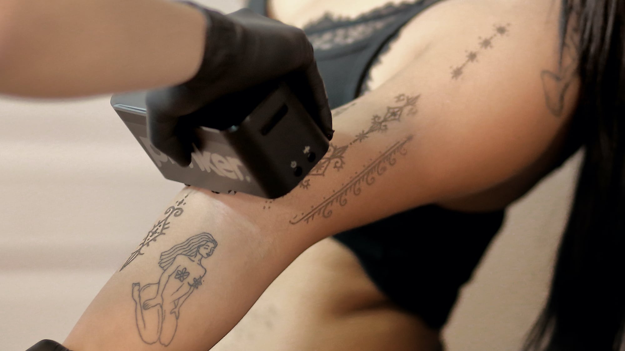 This Temporary Tattoo Ink Prints Color On Your Skin 1125_x_2000_jpg