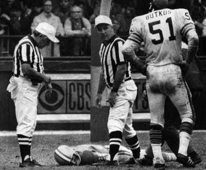 There are also many other instances of players falling to the ground during the play and having to be hospitalized. The Tragic Story Of Chuck Hughes The Only Player To Die In An Nfl Game The Grueling Truth