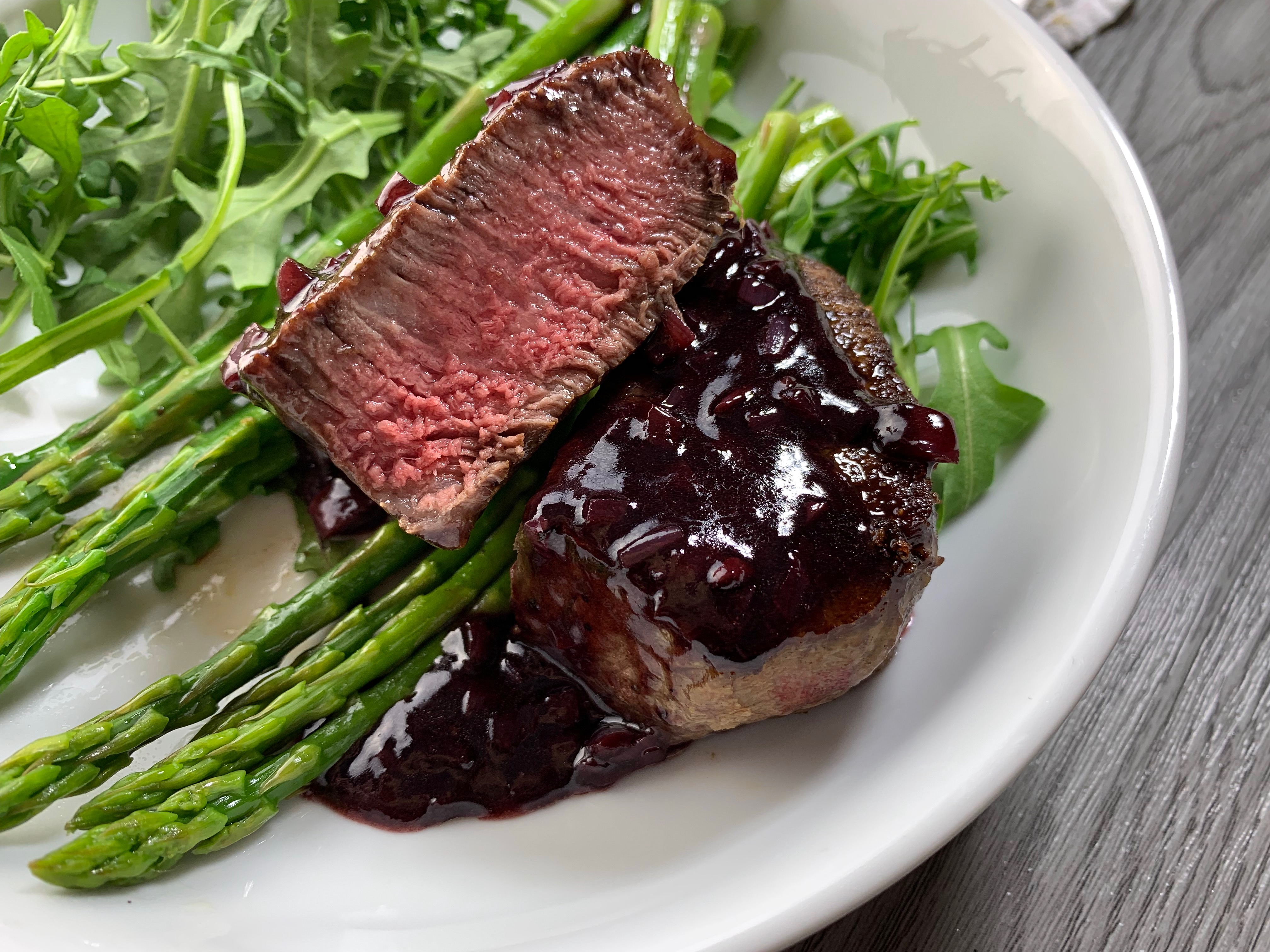 15.10.2012 · bake tenderloin in 200 degree oven for 2 hours, turning & basting with basting mixture every 20 minutes. Filet Mignon With Red Wine Reduction