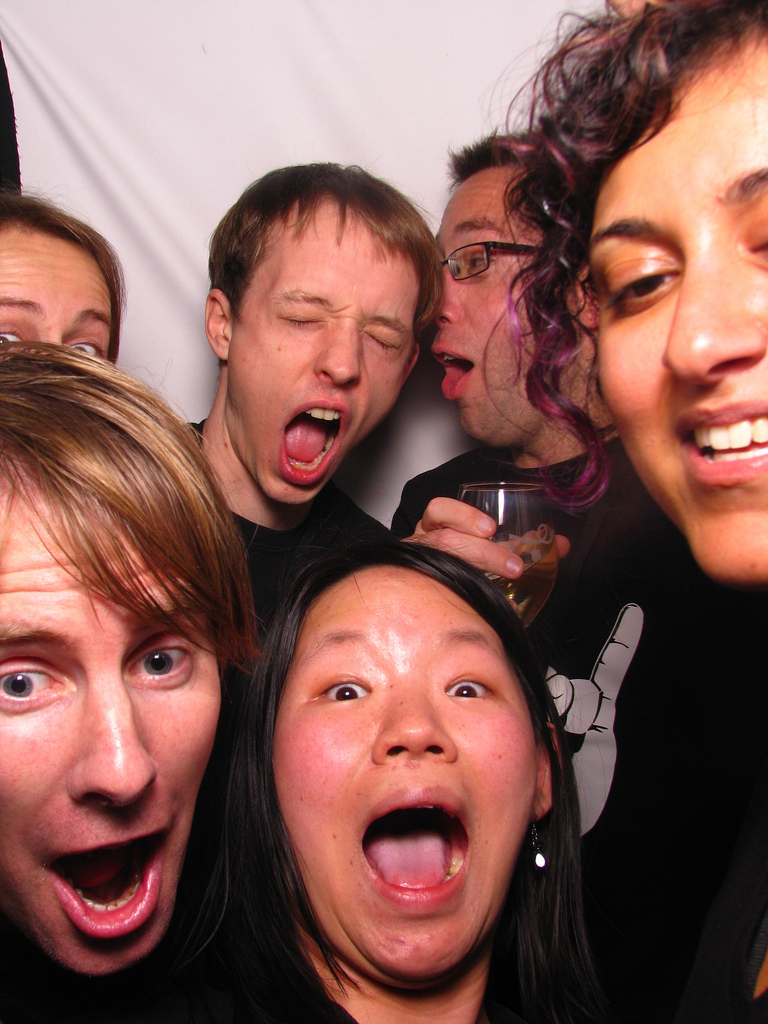Pros and Cons of Being an Extrovert - The Tangential