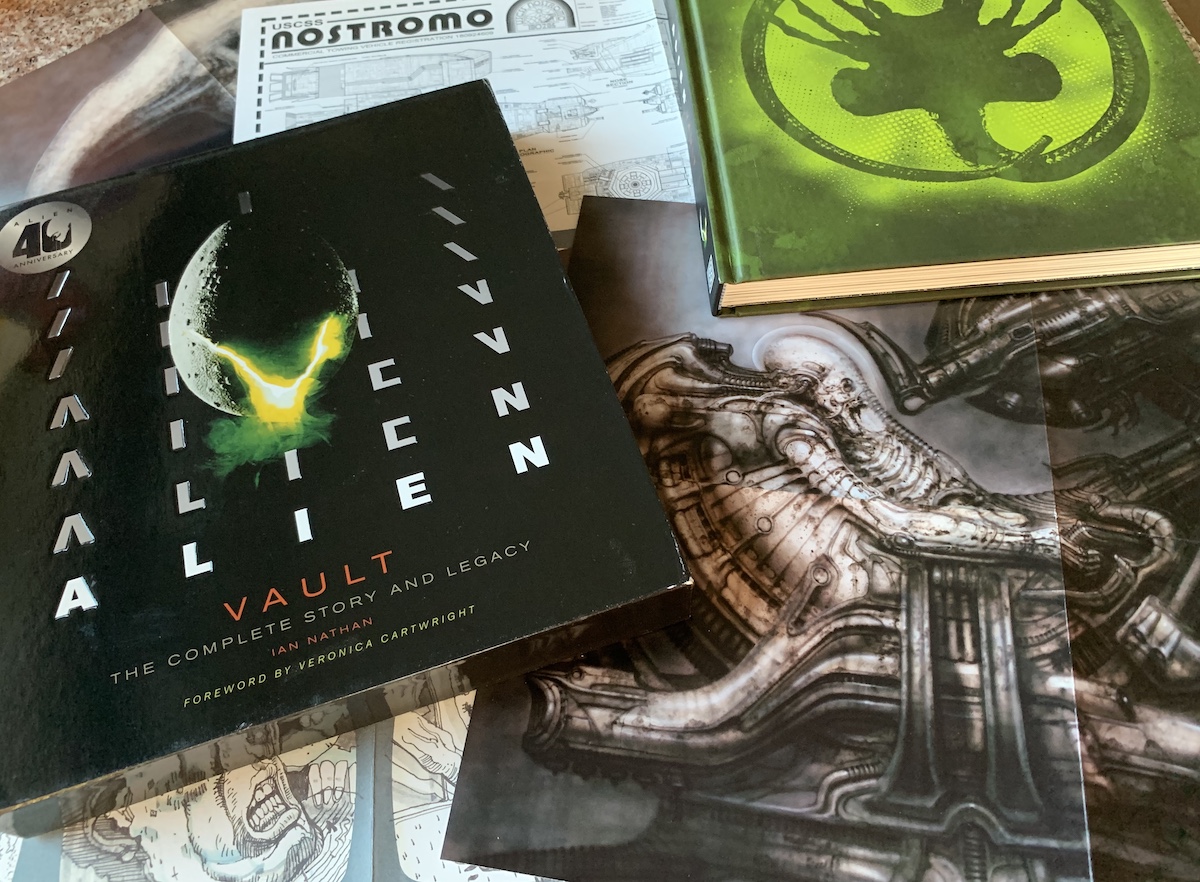 Book Review "Alien Vault" Cracks the Egg on 40 Years of Book Review "Alien Vault" Cracks the Egg on 40 Years of