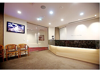 Dr lanzer has performed thousands of body, breast &amp; 3 Best Dermatologists in Gold Coast, QLD - Expert Recommendations