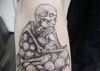 3 Best Tattoo Studios In Nürnberg, Germany - Expert Recommendations 250_x_350_jpg