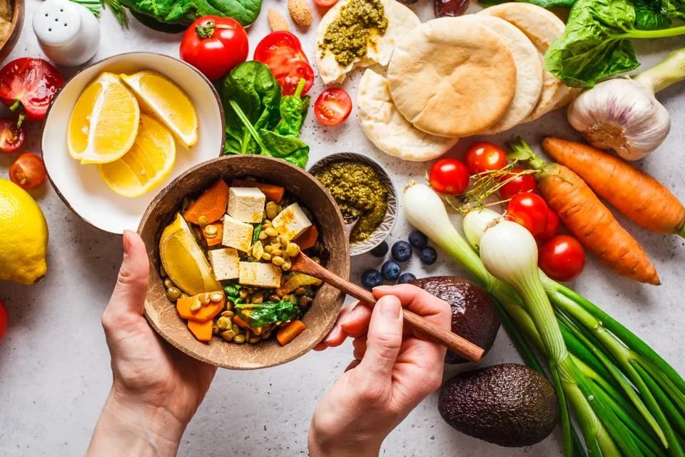 The Biggest Plant Based Eating Myths That Nutritionists Want You To Stop Believing
