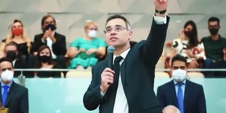 André Mendonça recebeu profecia em igreja antes de chegar ao STF: ‘Leis serão mudadas’