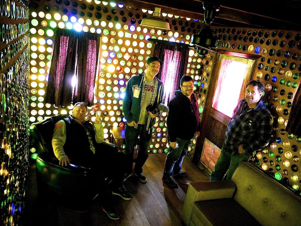 Miniature floating house in a bottle: Wine Bottle House - Tiny House Swoon