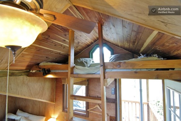 It was only 5 mins from silver dollar city, and 15 mins from . Garden Treehouse Cabin: Elevated Micro Living