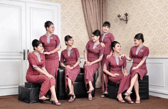 Gaji hanya mengikuti upah minimum provinsi sekitar rp1,3 juta per bulan. Berapa Gaji Pramugari Lion Air Per Bulan Tahun 2020 Simak