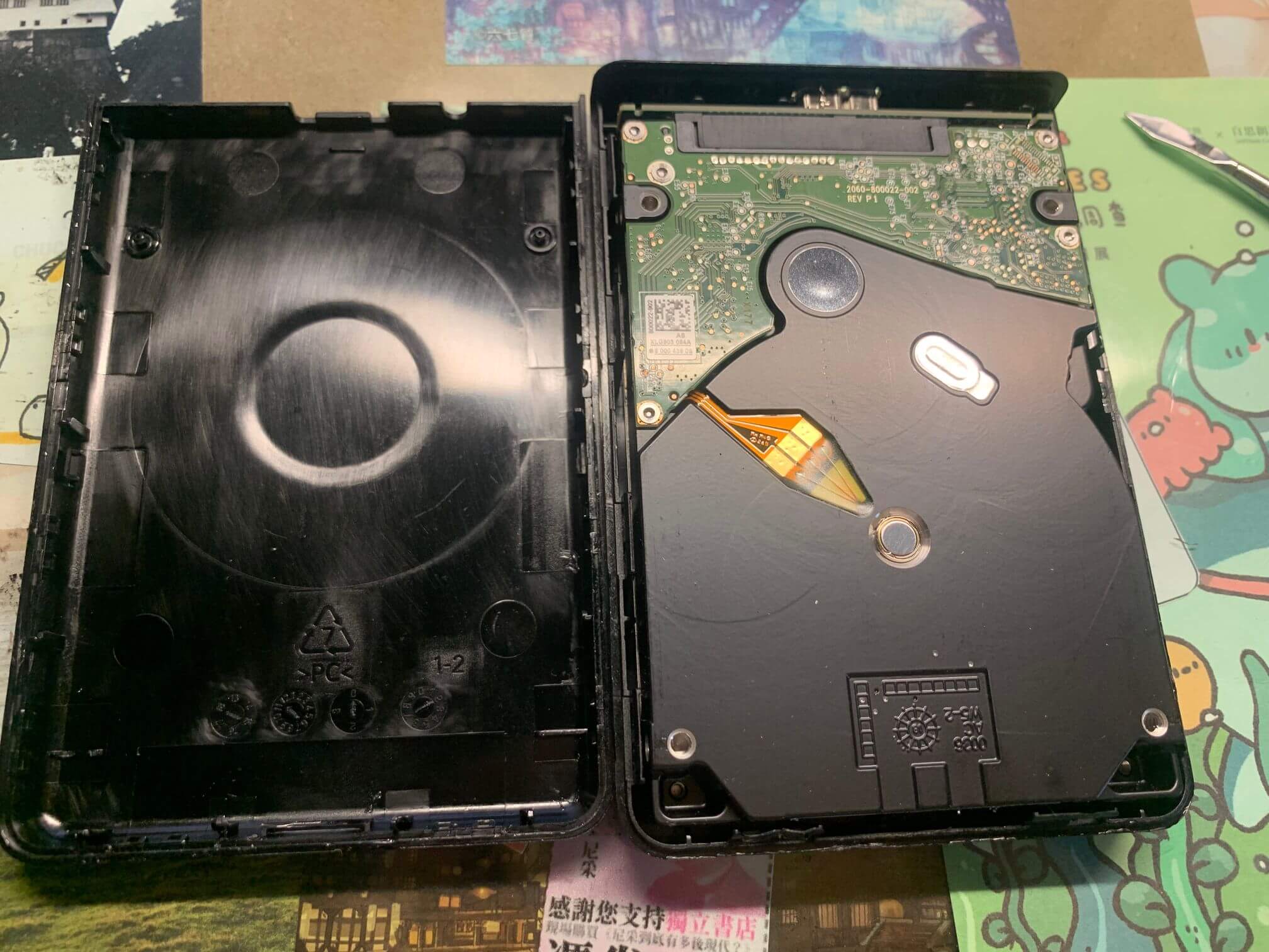 三星galaxy Note 8 0 Gt N5100 電池更換教學 Tk Lab