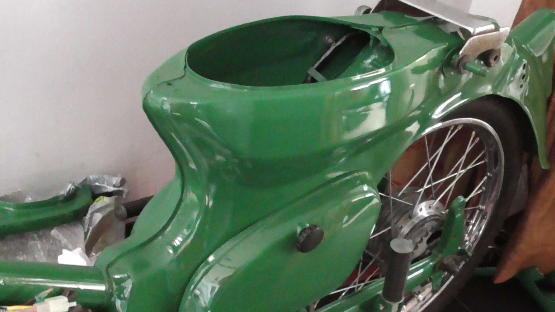 Beli produk bas tawon warna hijau metalik berkualitas dengan harga murah dari berbagai pelapak di indonesia. Top Populer 51 C70 Warna Hijau Tua