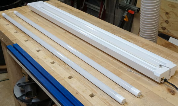 Hands On Feit Led Worklight And Led Replacement Tubes From Costco