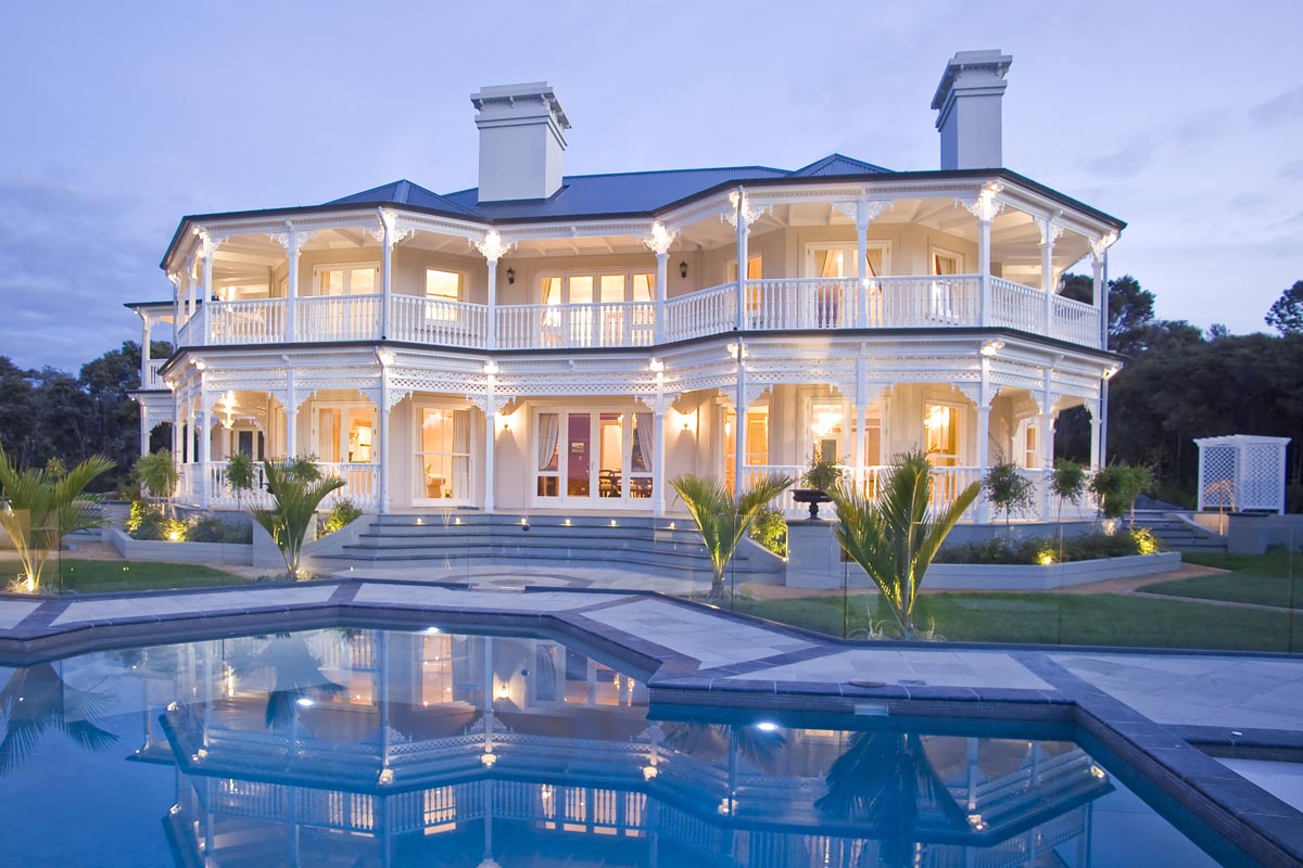 Vegas is on most people's bucket list for a reason. 17 Fabulous Mansion Houses That Will Take Your Breath Away