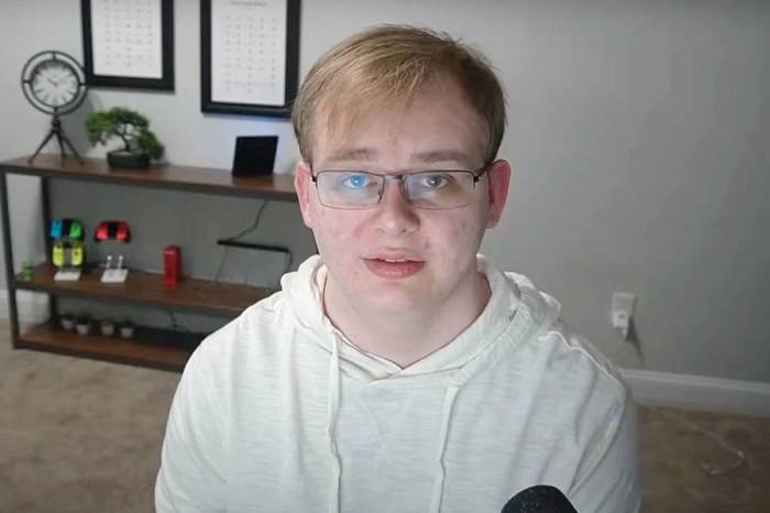 Callmecarson net worth 2020