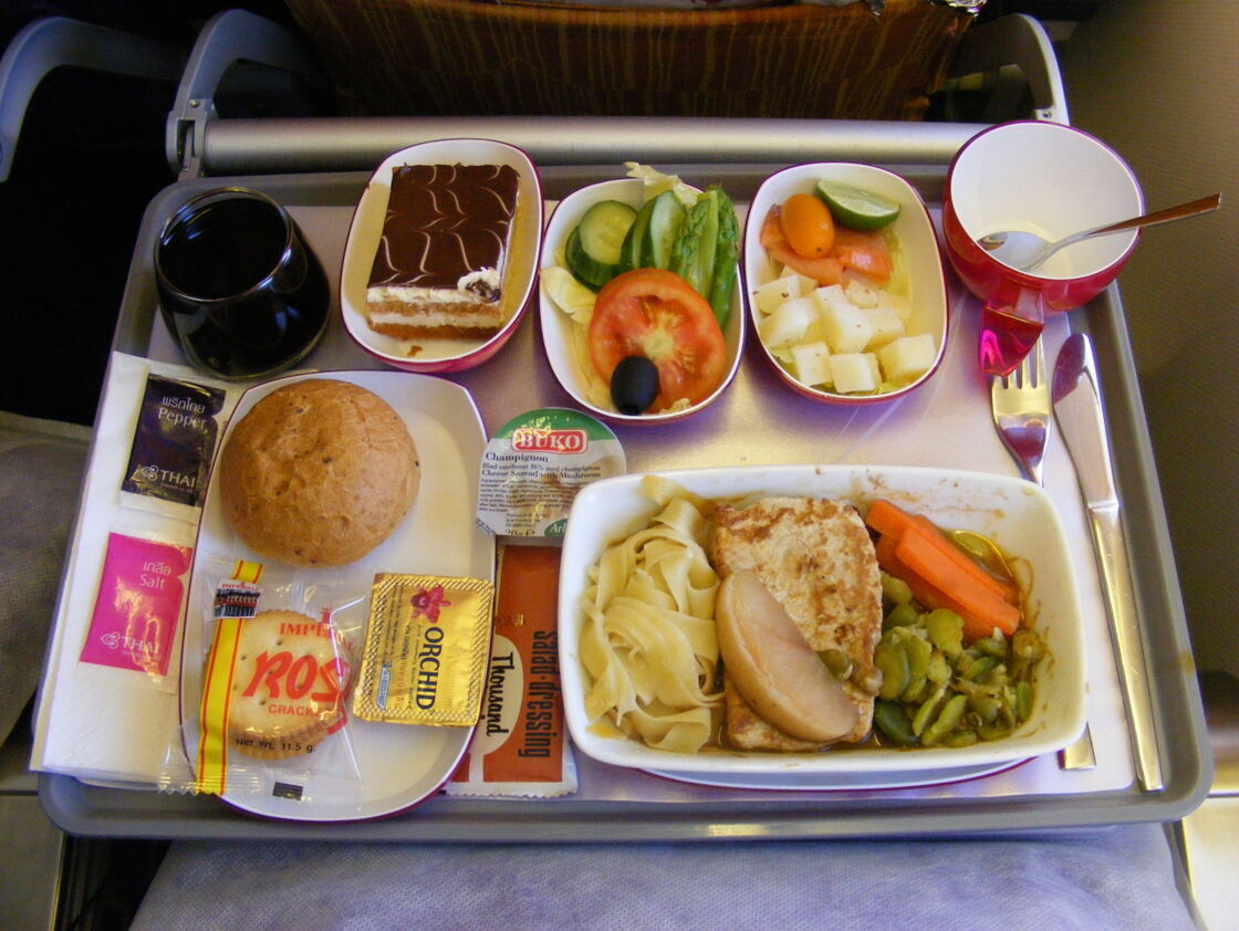 Les 10 compagnies aériennes qui proposent les meilleurs repas à bord en  classe éco