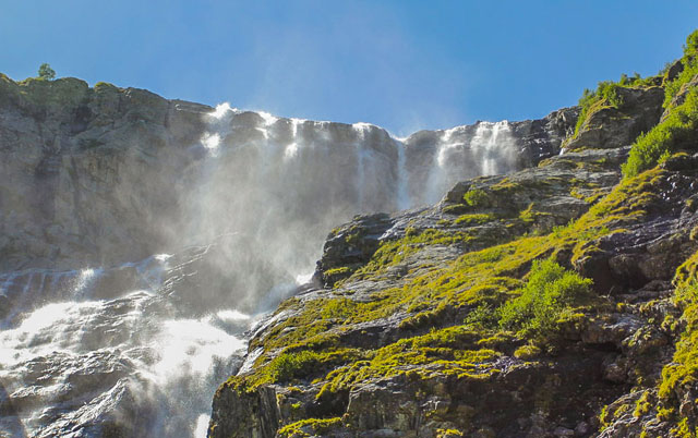 02/12/2021 · тур «в горах архыза и домбая». Tur Sofijskie Vodopady Arhyz Tur Klub Transfer Tur Krasnodar Armavir Transfery Zabroska Tury Puteshestviya