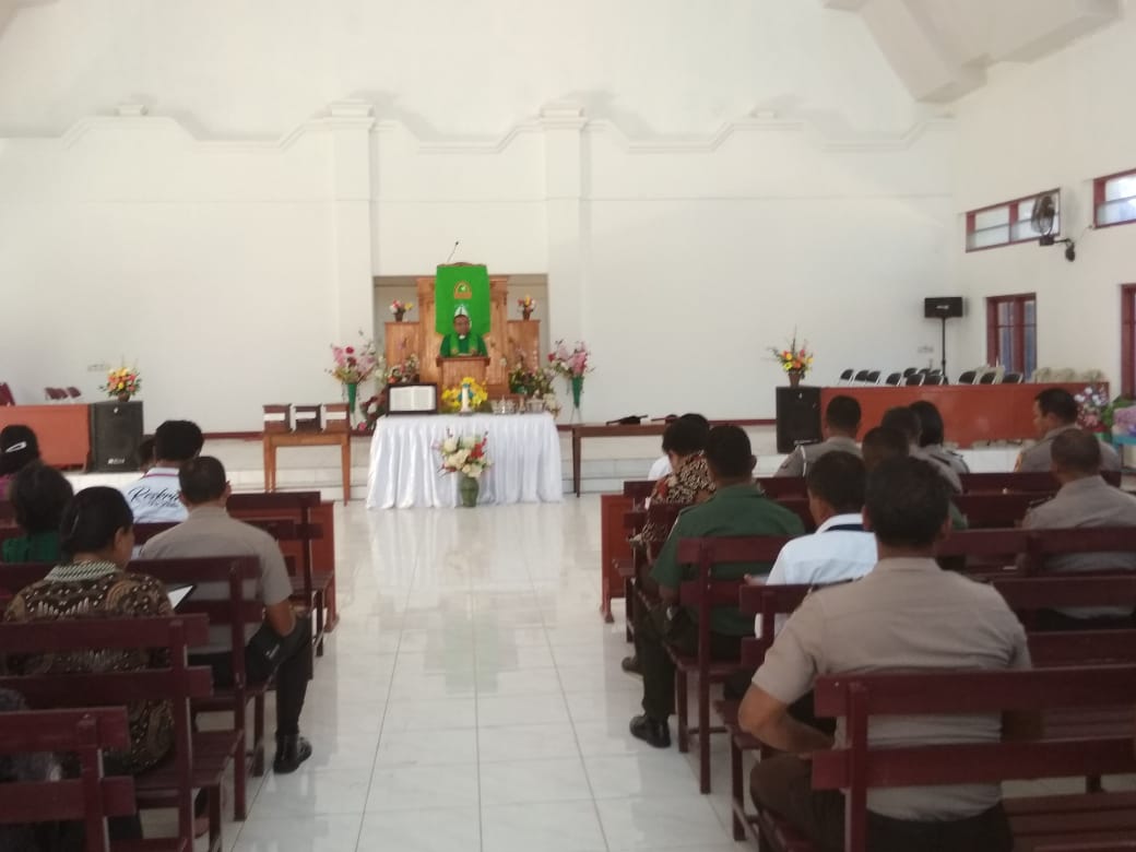 GIAT BINROHTAL AGAMA KRISTEN PROTESTAN DALAM RANGKA HUT PROKLAMASI  KEMERDEKAAN REPUBLIK INDONESIA KE-74 TINGKAT KABUPATEN FLORES TIMUR TAHUN  2019 - Tribrata News - Polres Flores Timur
