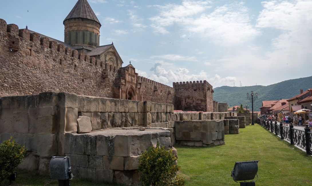 Хозяйка лика !грузинская столица тбилиси — город . Obzornaya Ekskursiya Po Tbilisi Mcheta Ekskursii Po Gruzii Ekskursii Puteshestviya S Lyubovyu Vse Prava Zashisheny