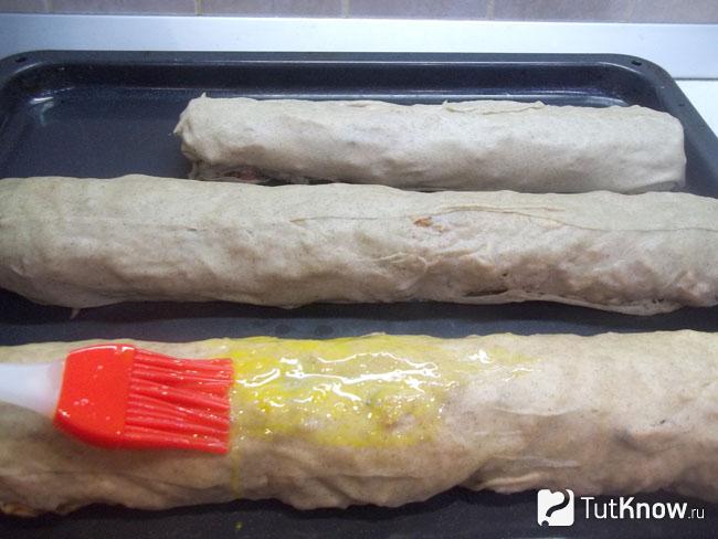 Roll me reçel. Role kreshmore me fara lulekuqeje Si të piqni një rrotull pa dhjamë të bërë vetë