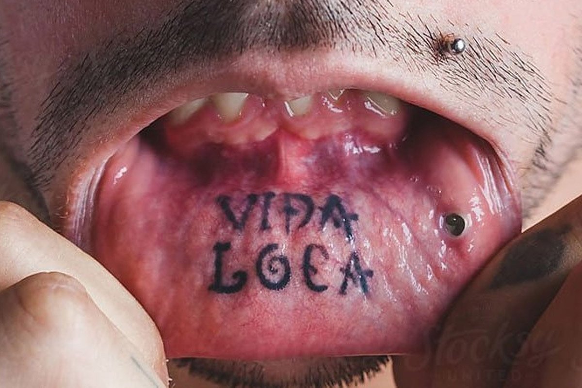 Tutto Quello Che Si Deve Sapere Sui Tatuaggi All'interno Della Bocca - Tuttotatuaggi.it 800_x_1200_jpg