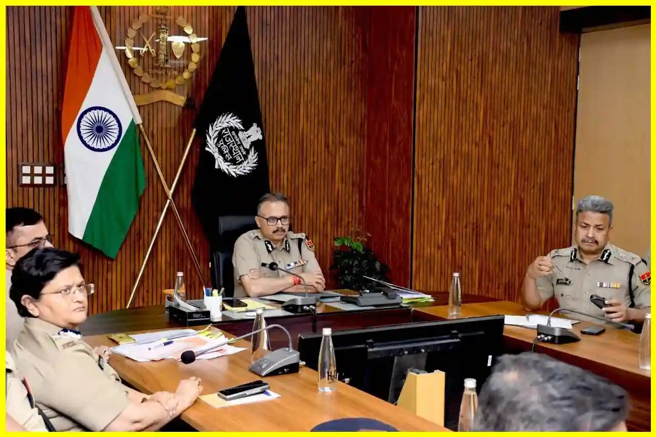 DGP Rajeev Kumar Sharma Reviews Crime Control Across Rajasthan | Udaipur Kiran