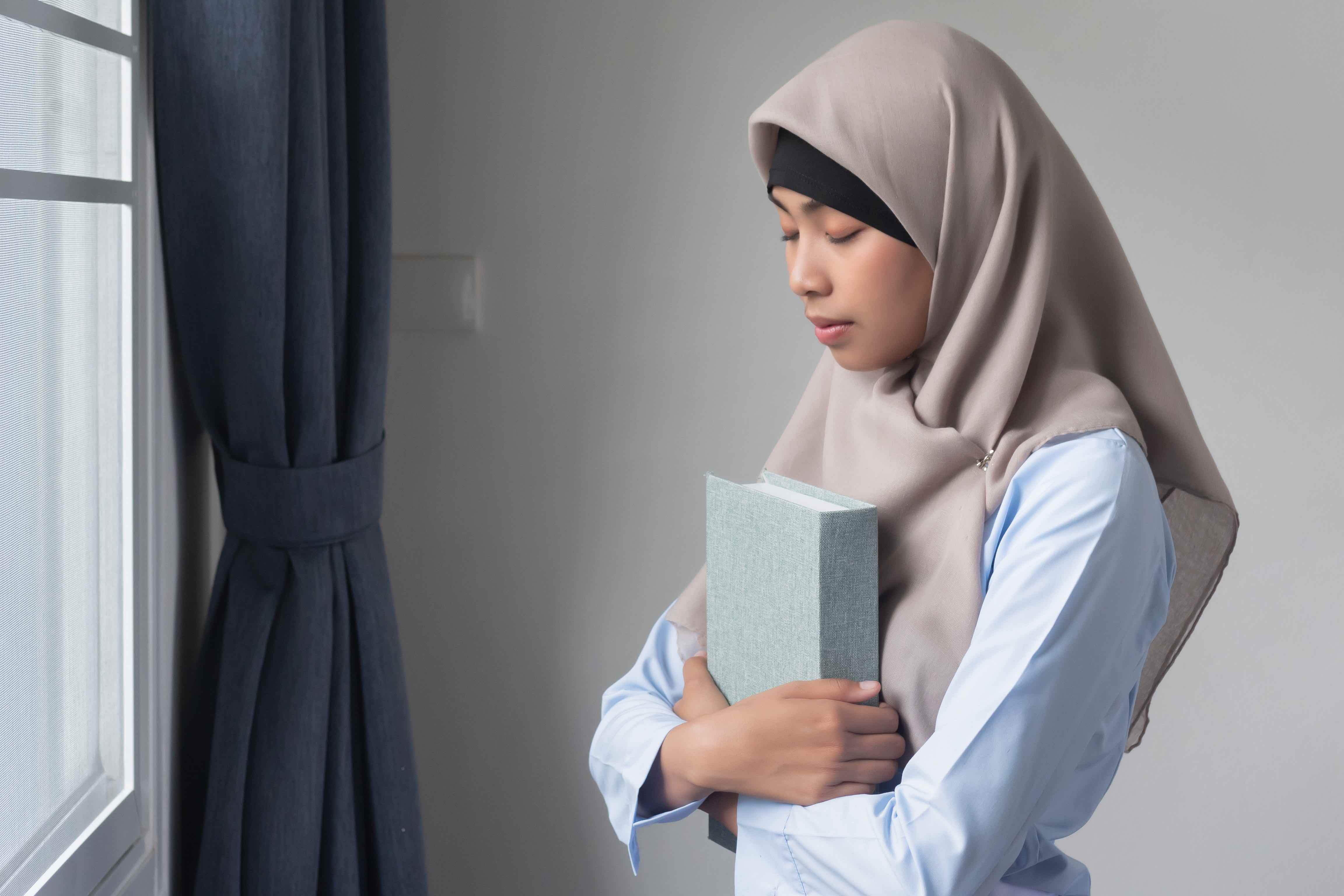 Kita justru 'beruban' karena face app. Tips Agar Tetap Istiqomah Setelah Hijrah Umroh Com