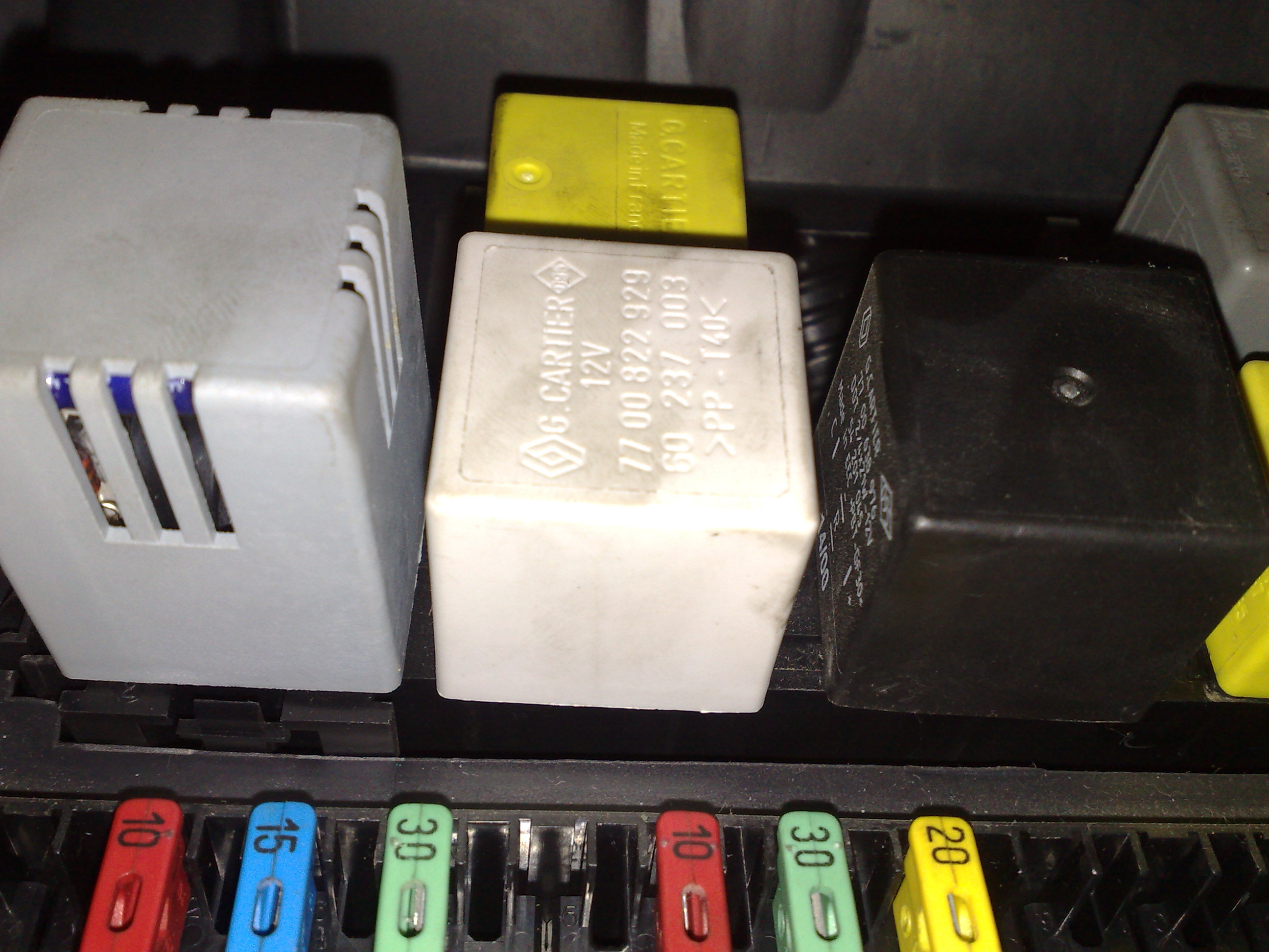 Mini fusibles voiture sans permis aixam ligier microcar jdm chatenet. Ma voiture ne demarre pas et claque â Blog sur les voitures