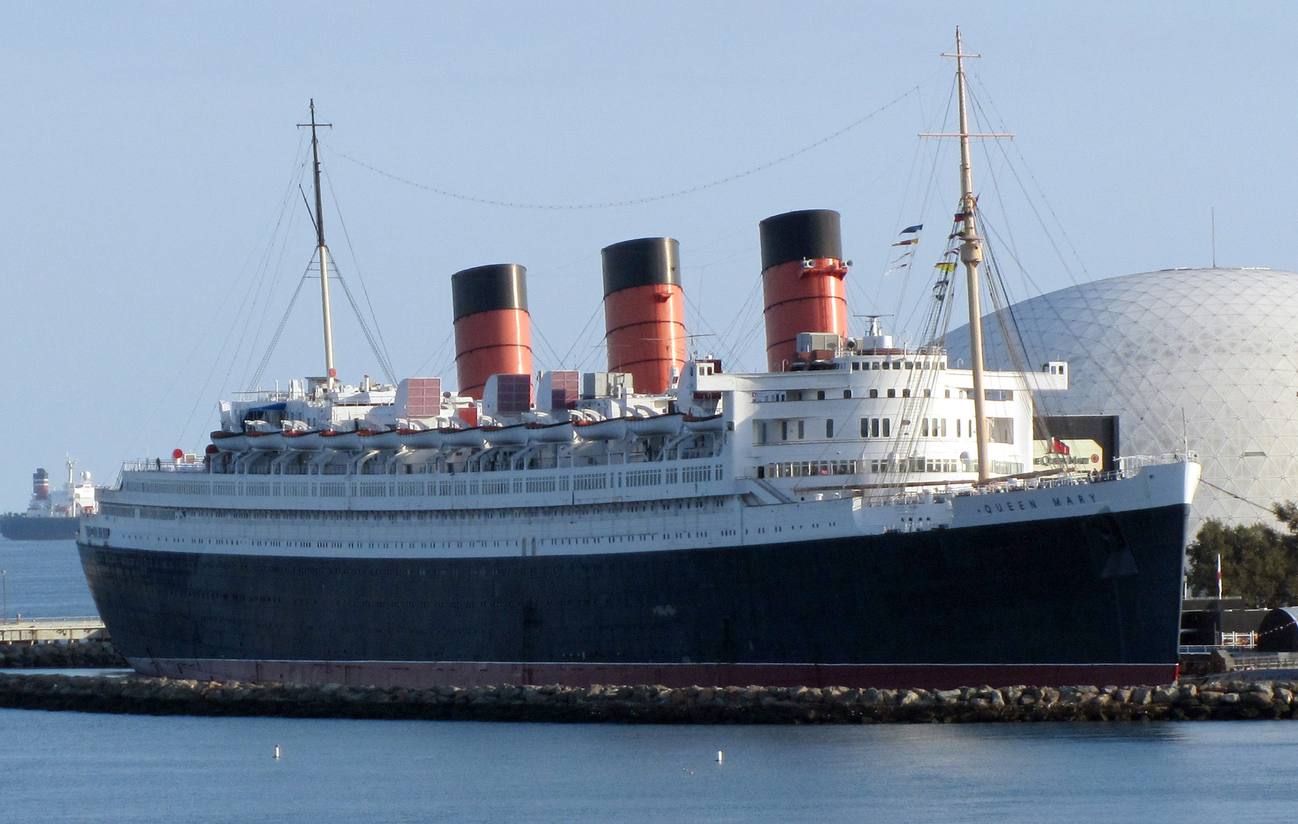 Jede einzelne kategorie hat ihren eigenen charme und gegebenenfalls weitere annehmlichkeiten, wie zum beispiel den butler service bei den queens grill suiten. Rms Queen Mary Wikipedia