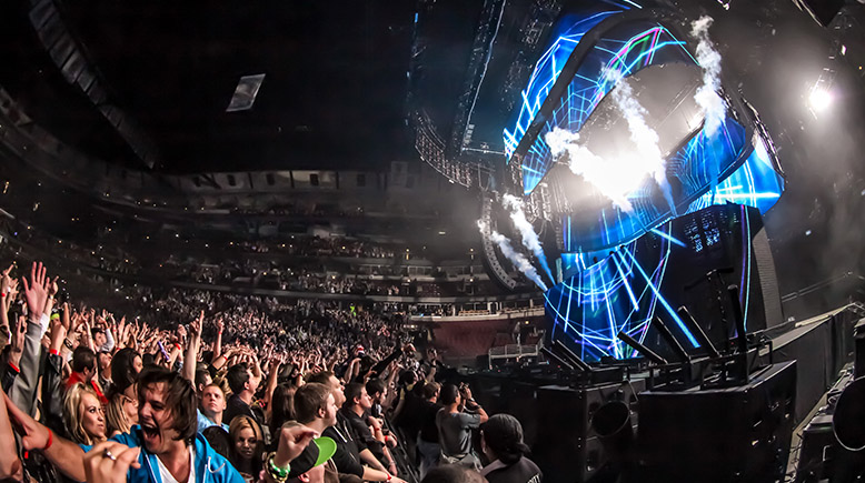 Проведение экскурсий на объектах музея сторонними организациями с собственным гидом разрешается при наличии: File Shm One Last Tour Jpeg Wikipedia