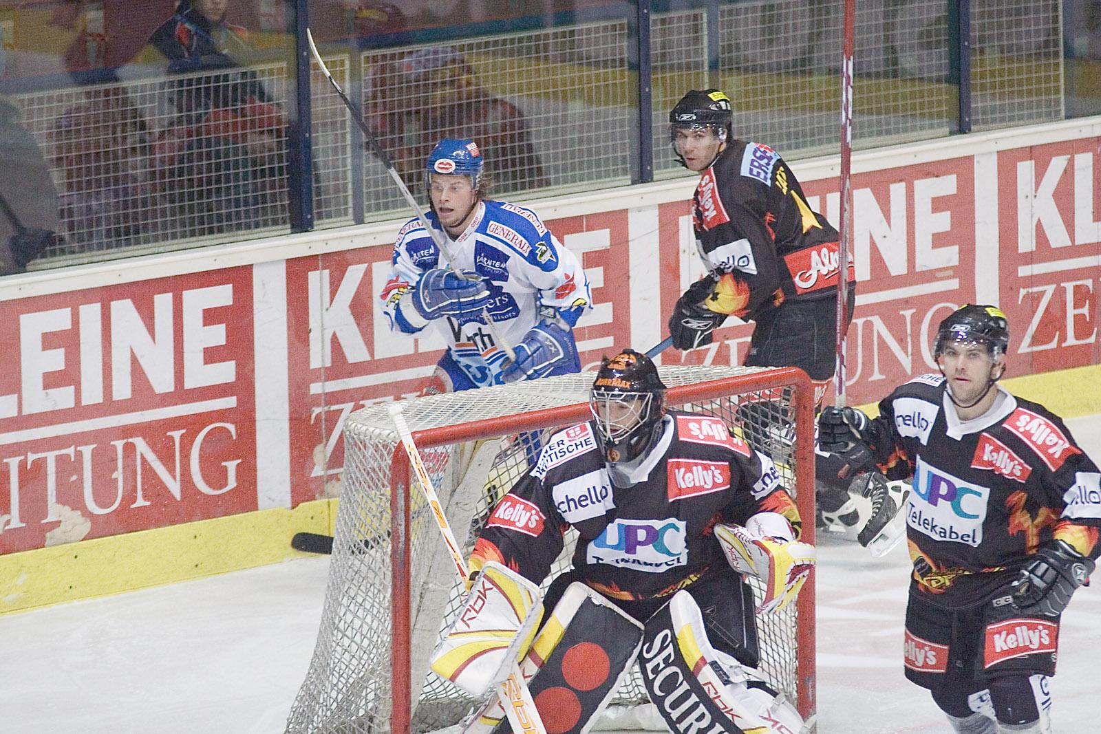 Vienna capitals are an austrian professional ice hockey club who participate in the erste bank hockey league. Vienna Capitals Wikipedia