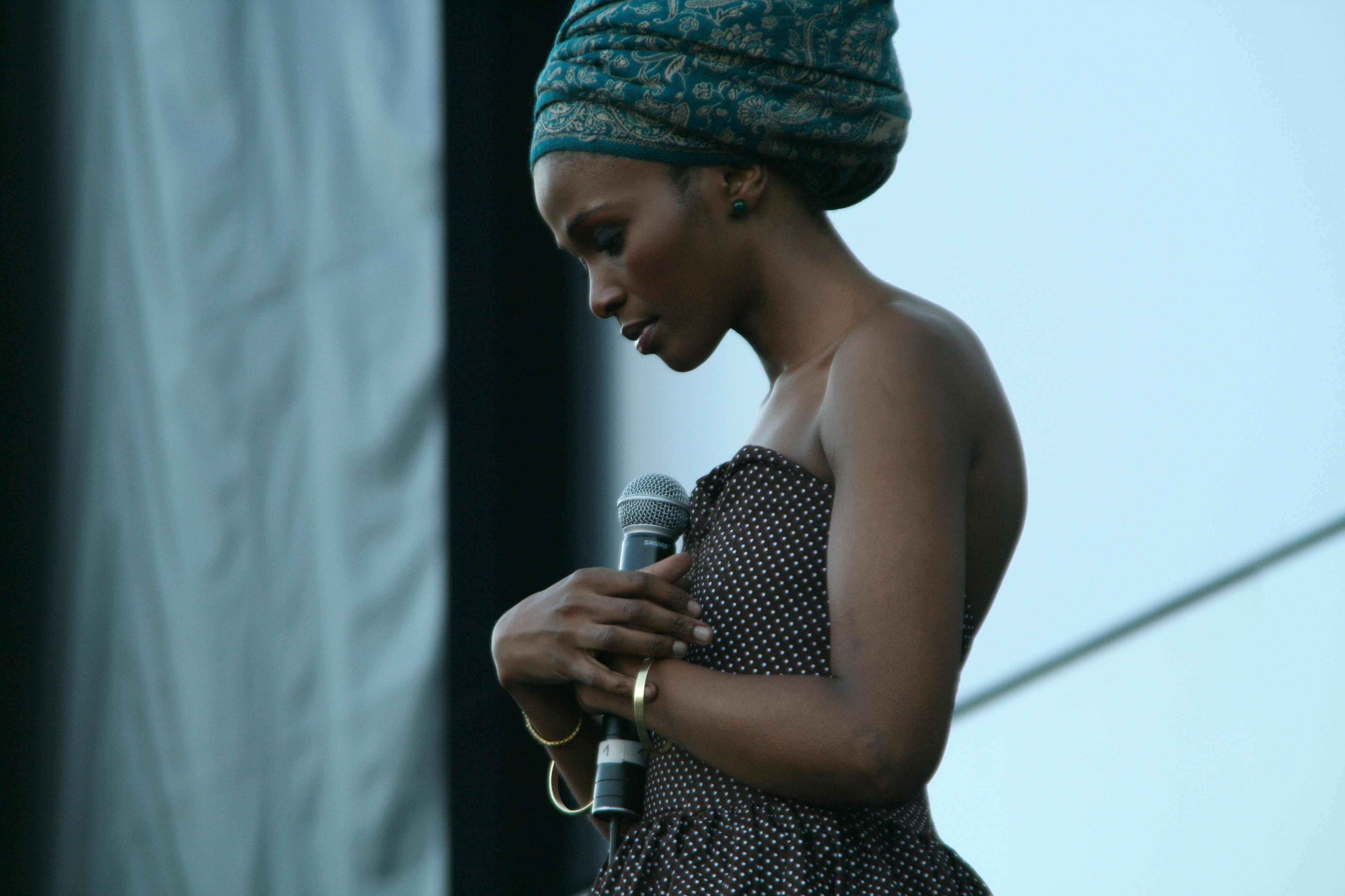 20.04.2009 · from simphiwe dana's first cd, also called zandisile. Simphiwe Dana Wikipedia
