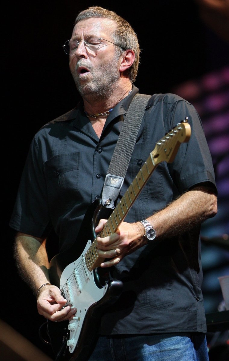 In fact, george seemed to make a habit of playing 'cheap' guitars. The Best (& Funniest) Guitar Faces - Guitarists Playing