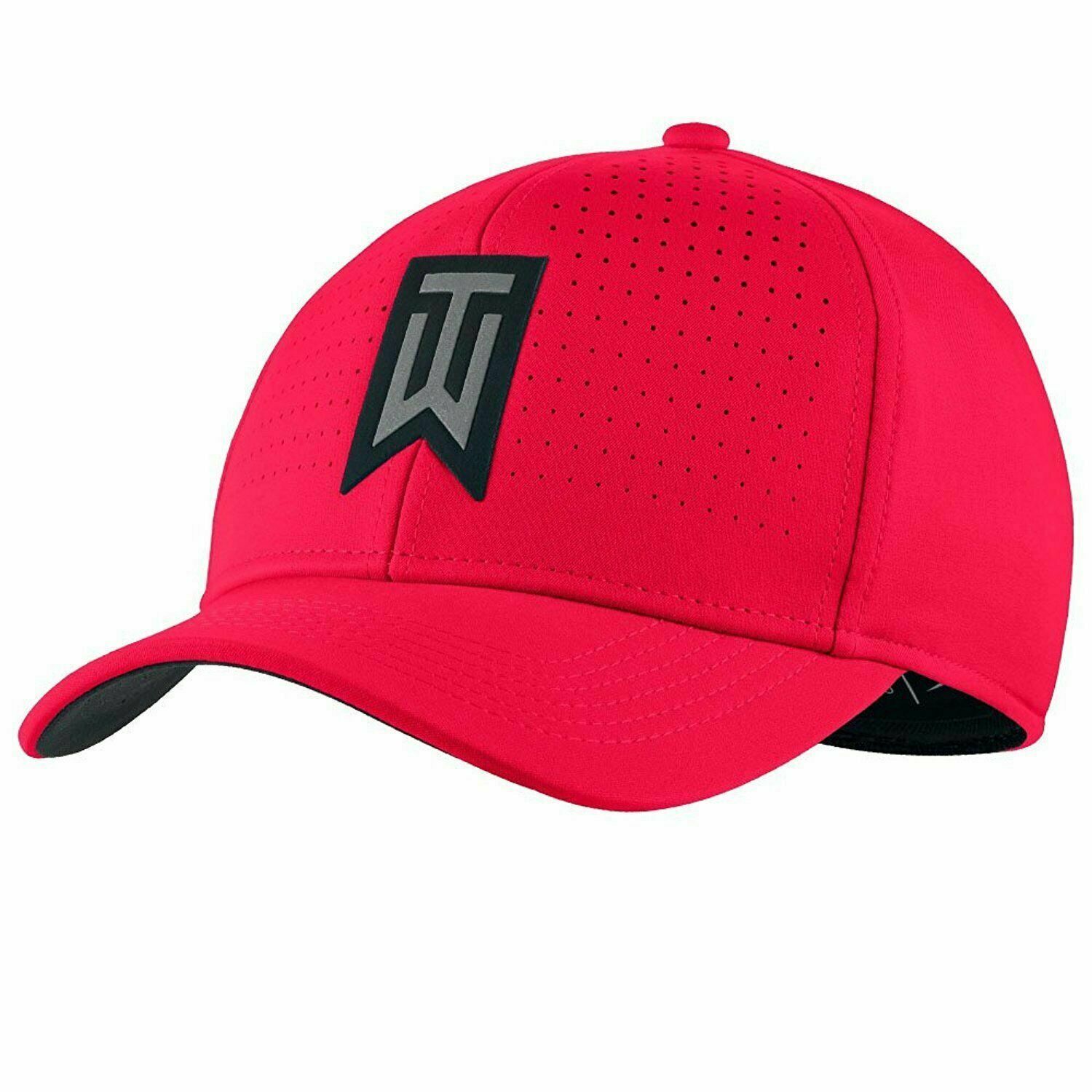 red tiger woods hat