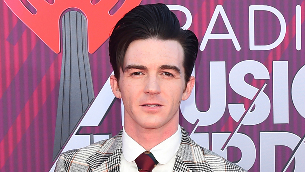 drake bell was arrested on june 3rd by cleveland police due to charges about an inappropriate occurrence that took place in 2017 between the former, who was 31, and a 15. Drake Bell Sentenced To Probation Josh Peck Says It S Upsetting Variety