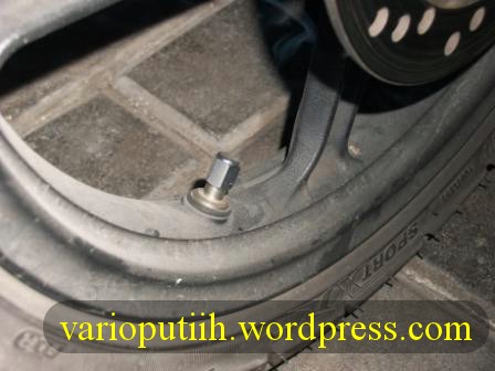 Biasanya pengendara tidak mengetahui ban mereka . Ban Tubeless Aman Nyaman Tapi Katanya Gatra