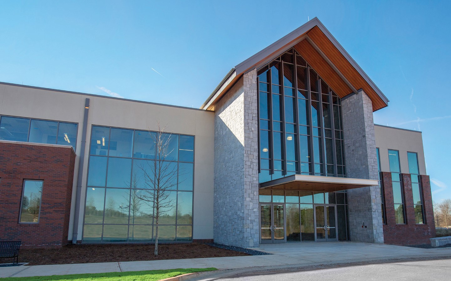 Online colleges are options that some students find appealing due to the lower costs and flexibility. Request A Tour University Of Georgia College Of Veterinary Medicine