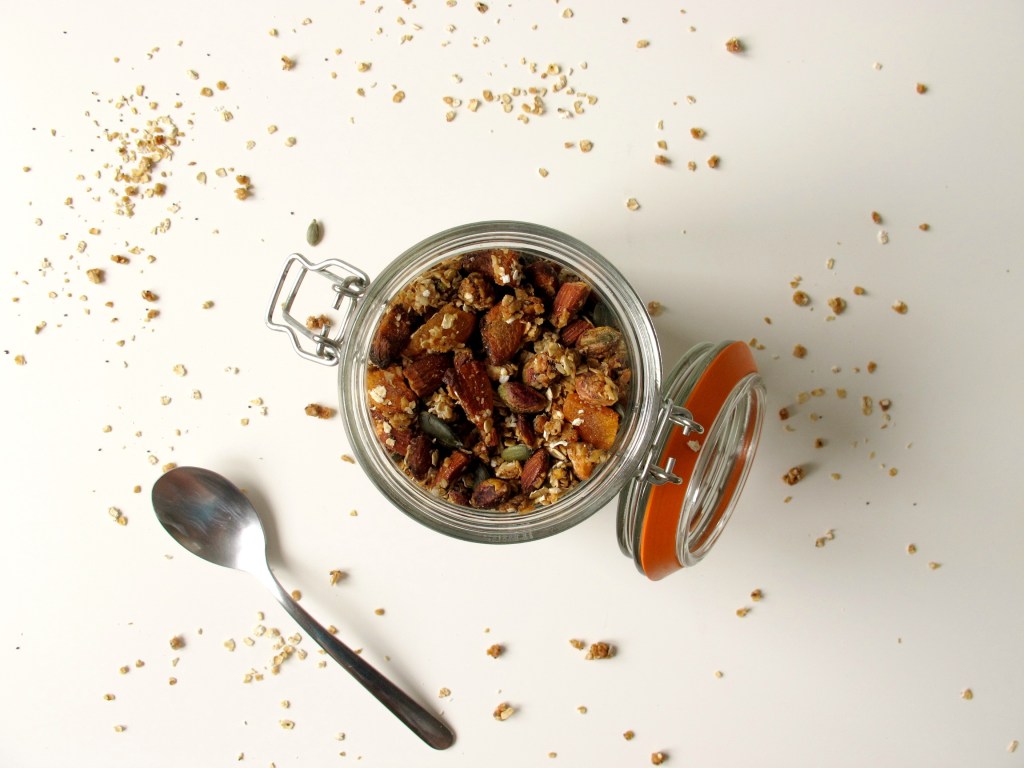 Caramelised Almond, Apricot and Pistachio Granola